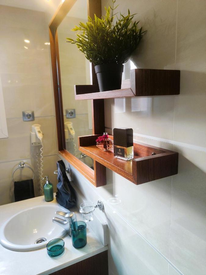 Sage Palm Apartment By Namaste Elite Málaga Esterno foto
